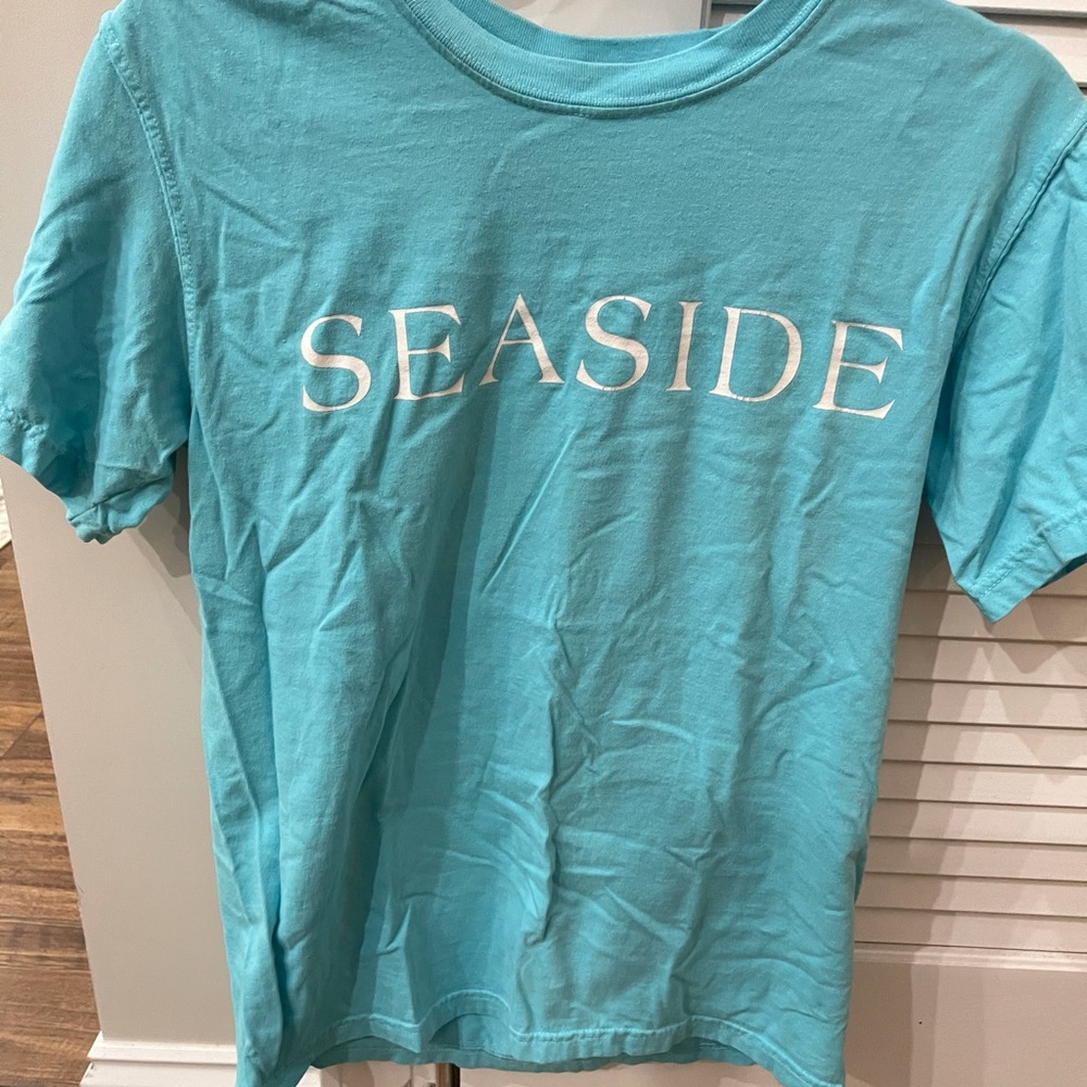 Seaside tee
